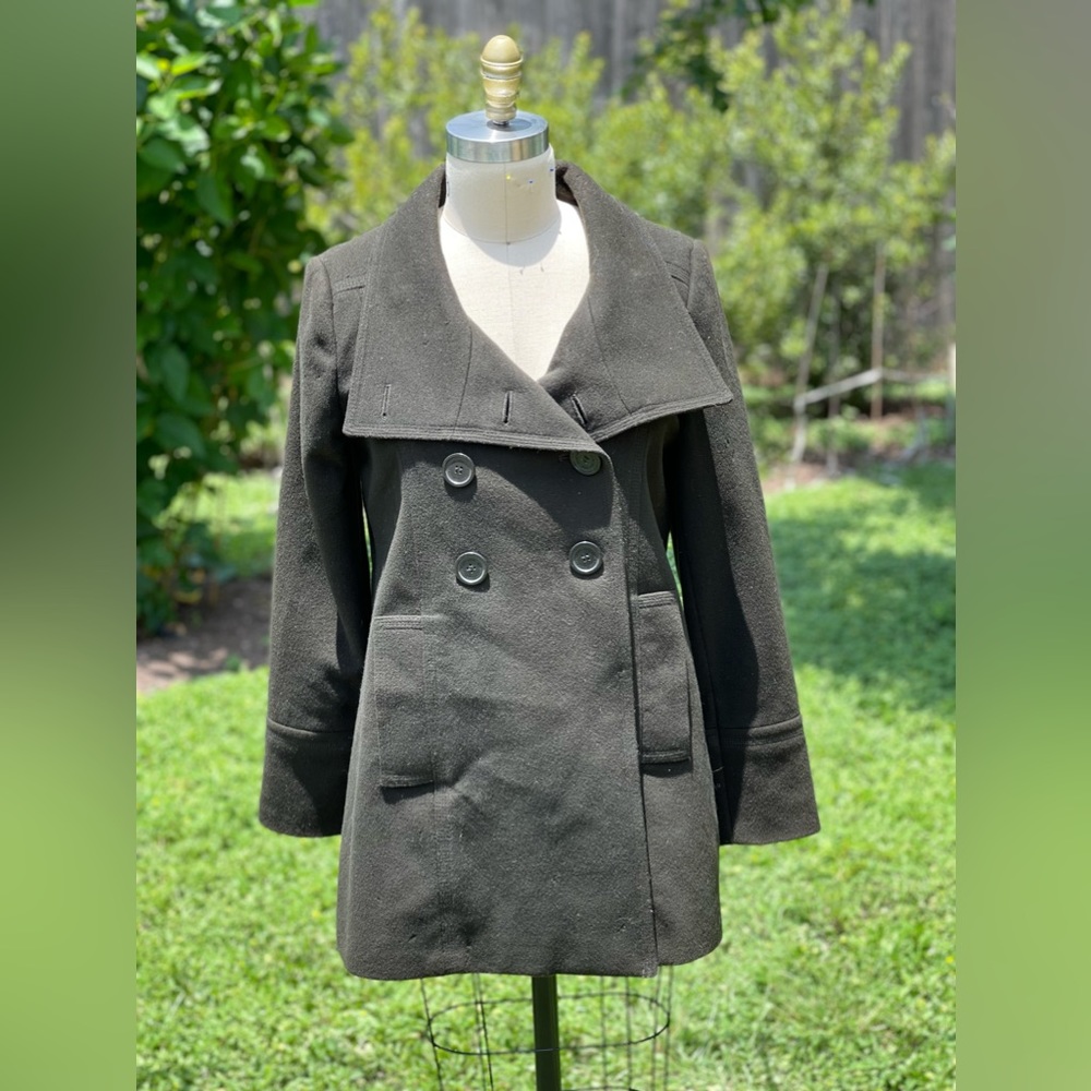 Marc New York hunter green pea coat with a fitted style